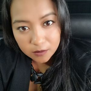 Meet your Posher, Daniela